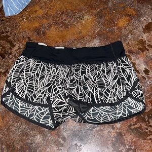 Lululemon Speed Up 2.5 Short